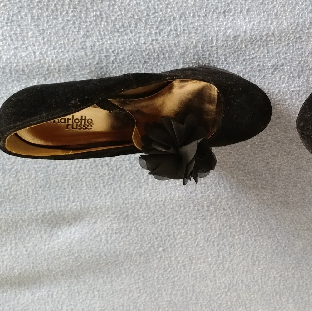 Designer Shoes - Picture 4 of 4